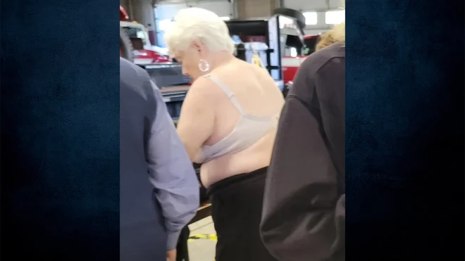 Αμερικανικές εκλογές: Γυναίκα ψήφισε